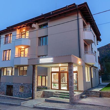 Family Hotel Relaxa Сапарева Баня Екстер'єр фото